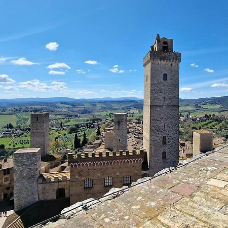 Torre Salvucci Maggiore Medieval Tower Experience San Gimignano Bagian luar foto