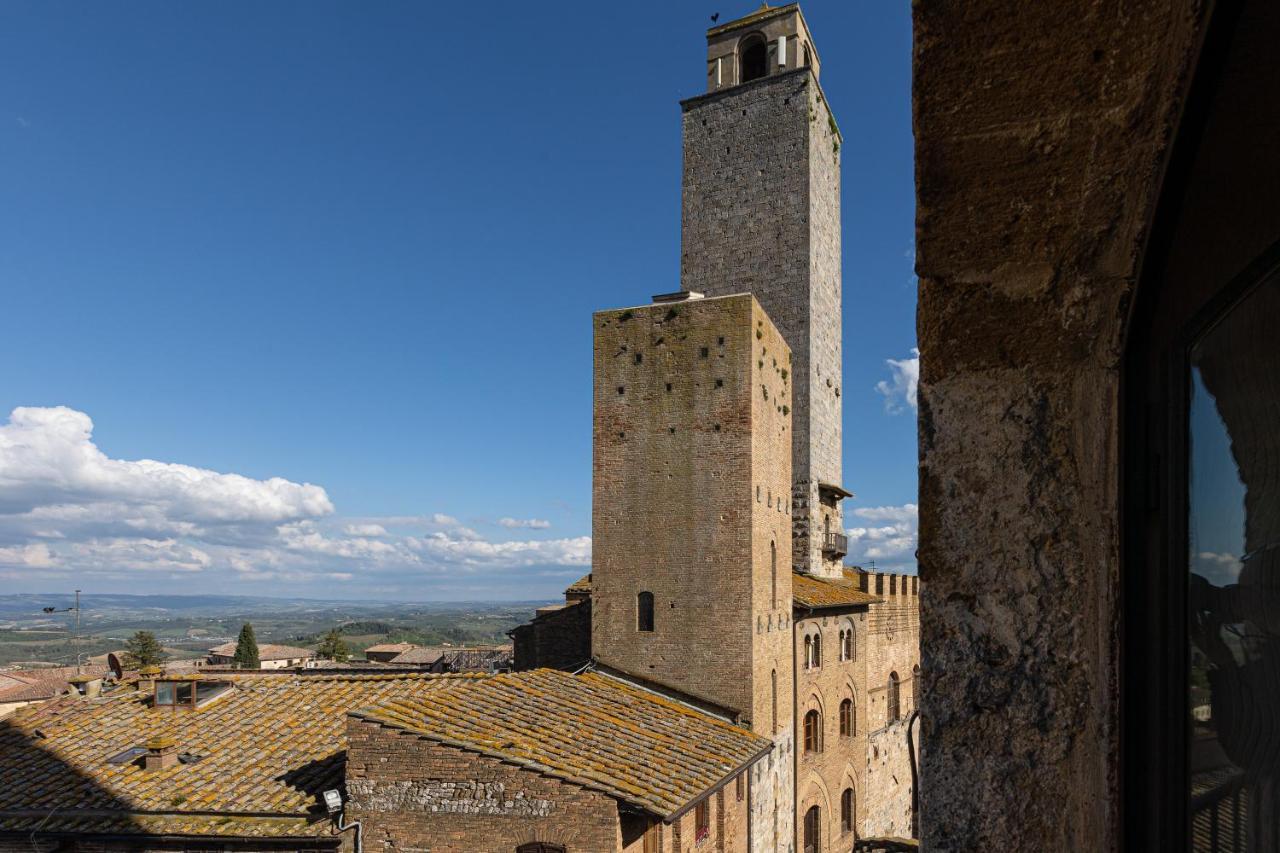 Torre Salvucci Maggiore Medieval Tower Experience San Gimignano Bagian luar foto