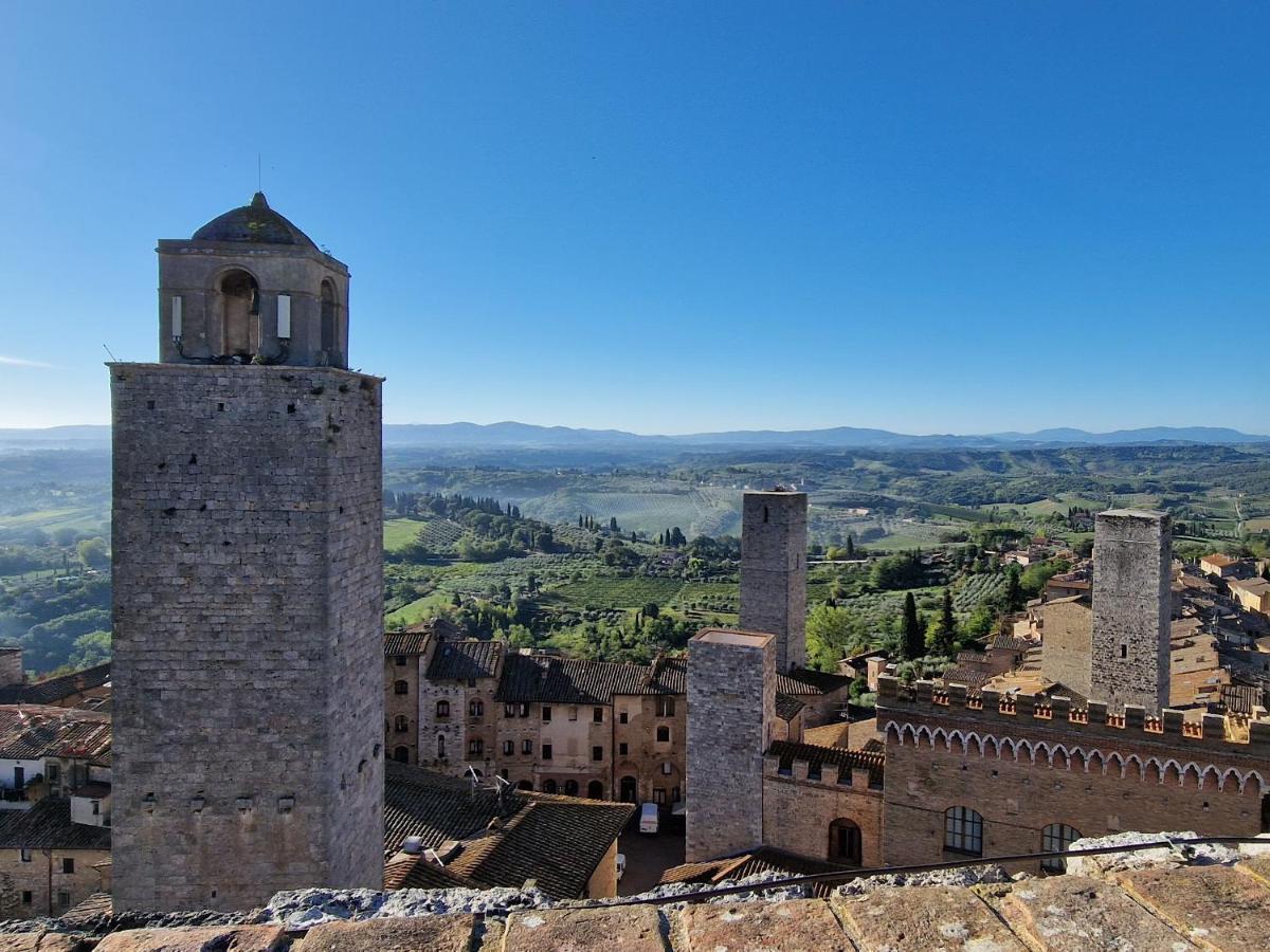 Torre Salvucci Maggiore Medieval Tower Experience San Gimignano Bagian luar foto