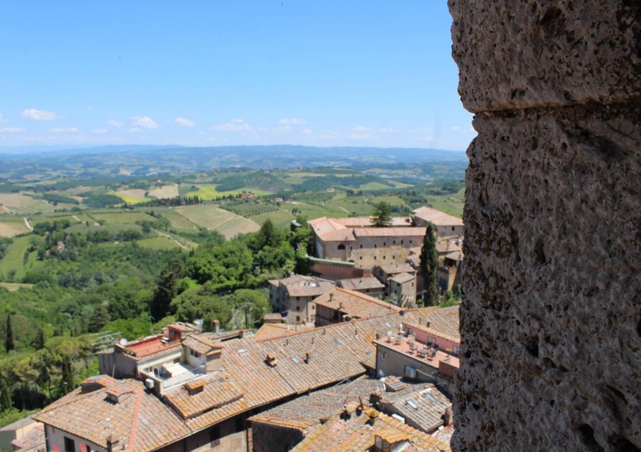 Torre Salvucci Maggiore Medieval Tower Experience San Gimignano Bagian luar foto