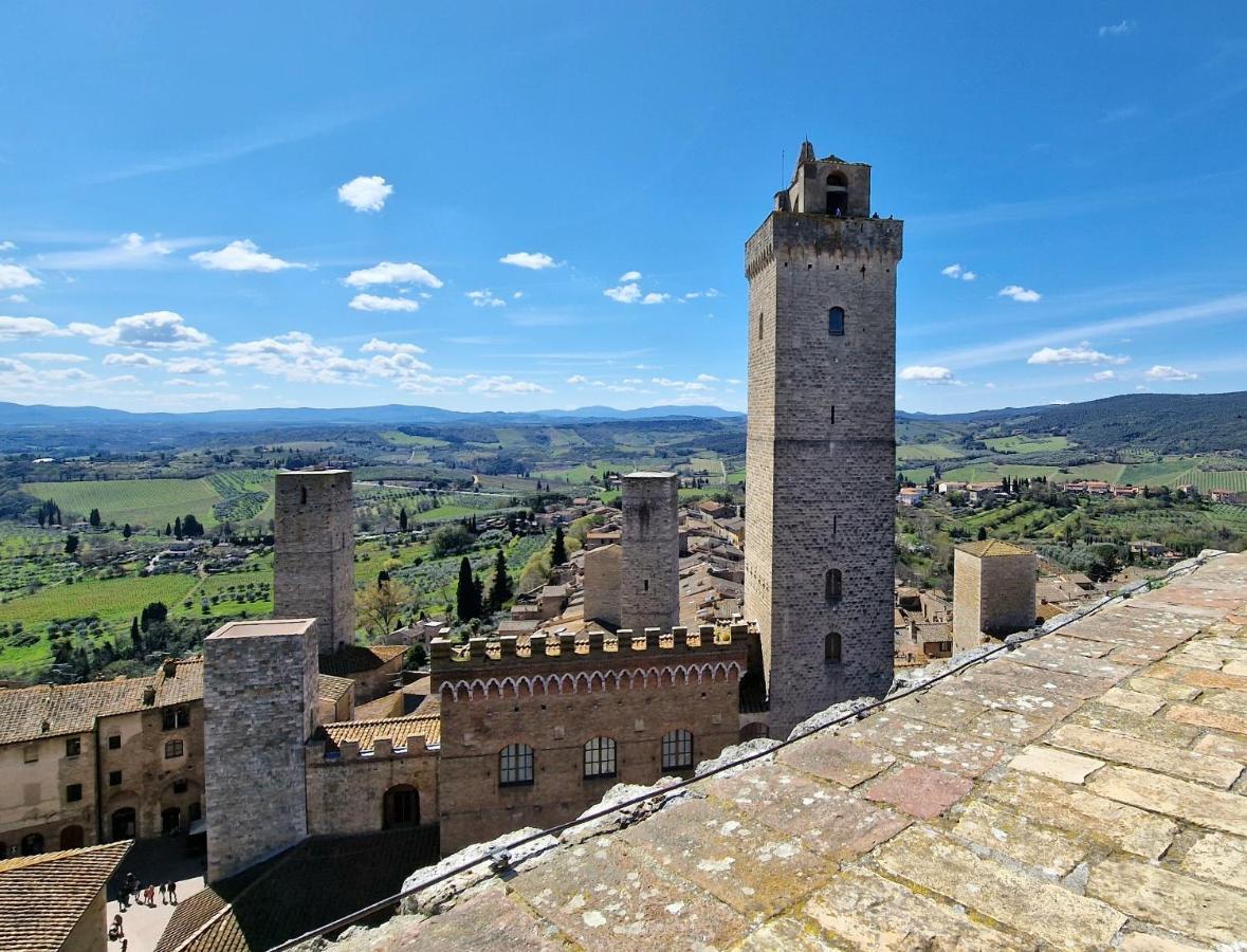 Torre Salvucci Maggiore Medieval Tower Experience San Gimignano Bagian luar foto